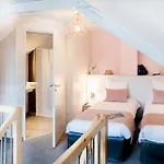 Sainte-rose فندق 3*